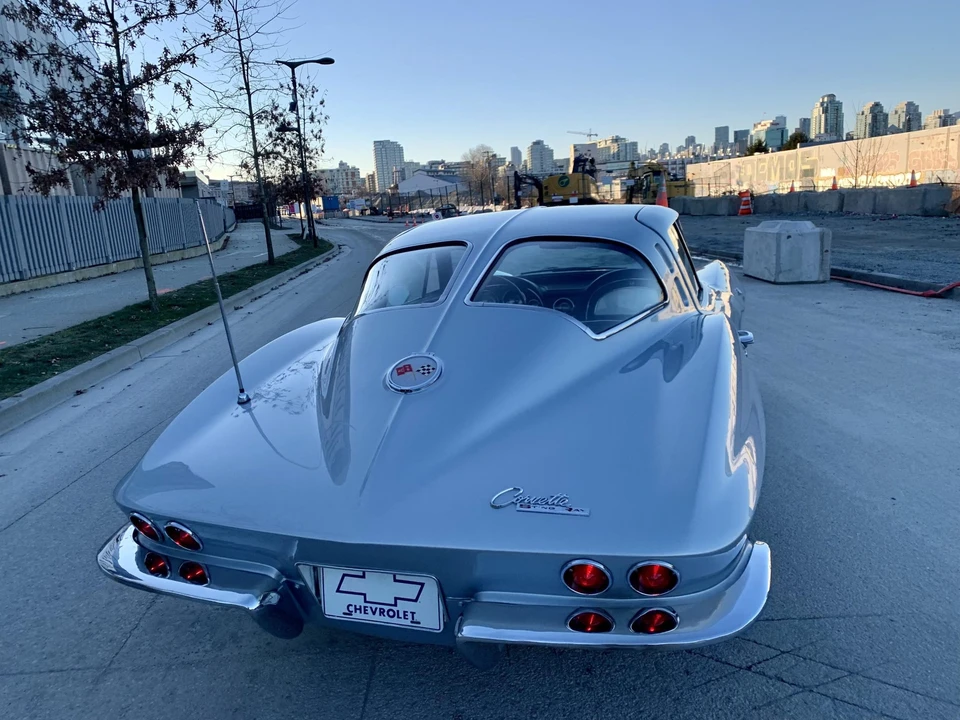 1963 Chevrolet Corvette C2 - Image 18 of 31