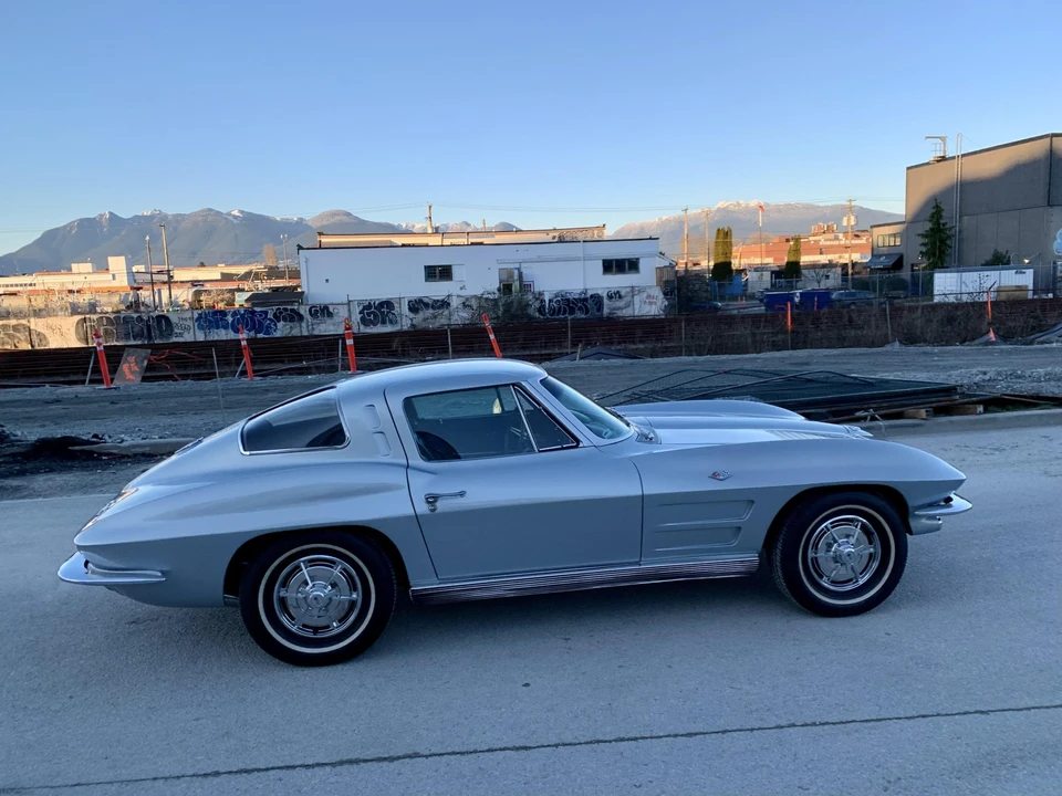 1963 Chevrolet Corvette C2 - Image 21 of 31