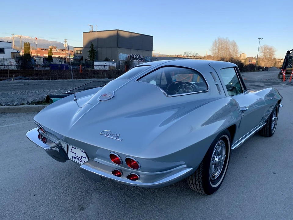 1963 Chevrolet Corvette C2 - Image 19 of 31