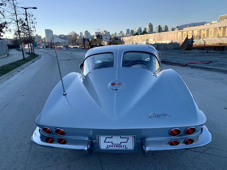 1963 Chevrolet Corvette C2 - Image 17 of 31