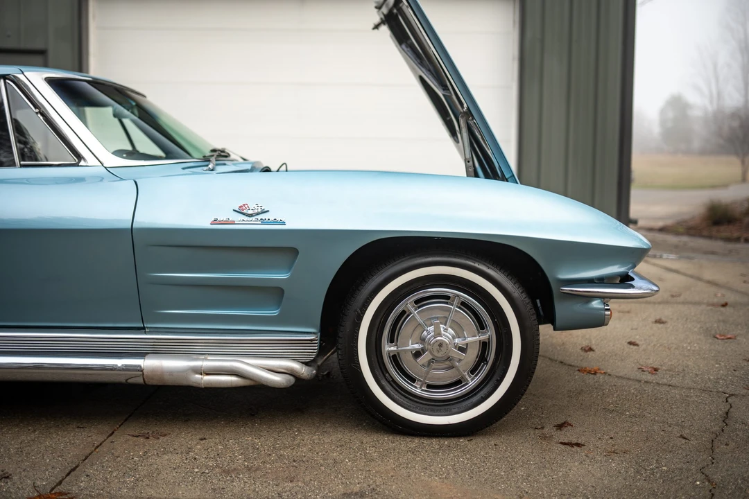1963 Chevrolet Corvette C2 - Image 15 of 31