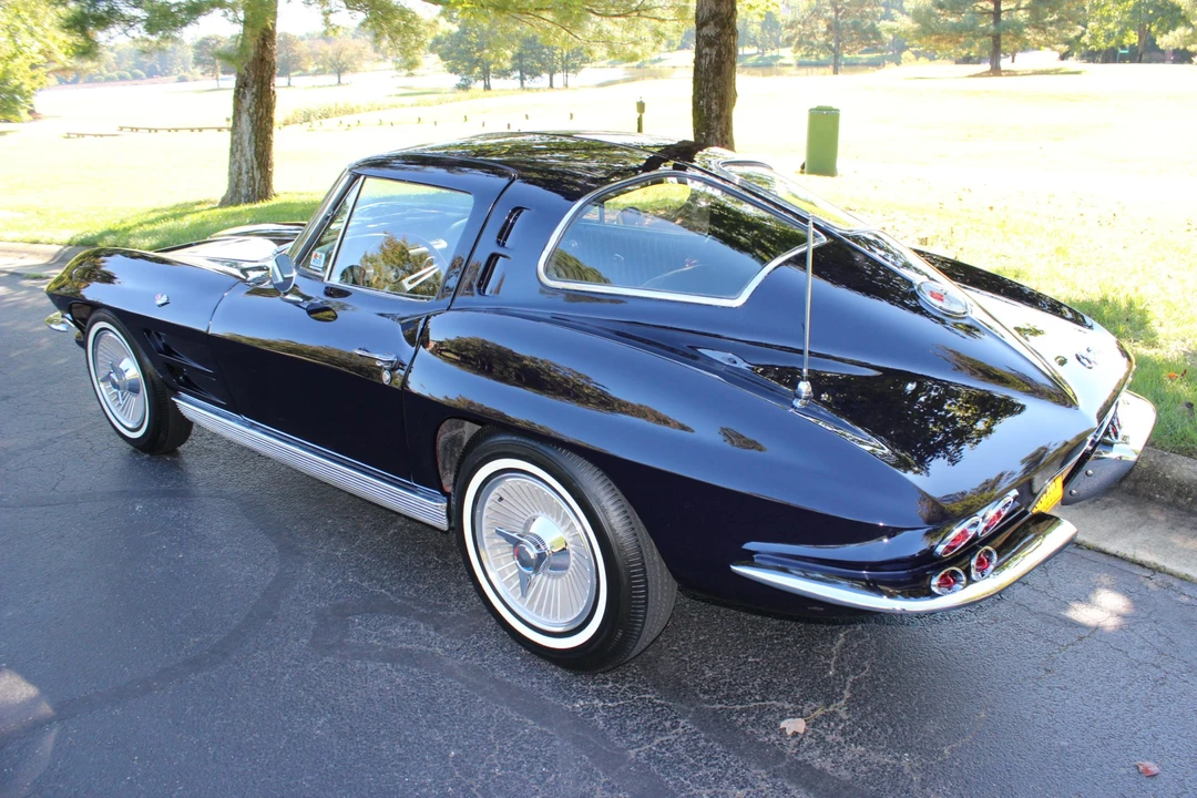 1963 Chevrolet Corvette C2 - Image 7 of 31