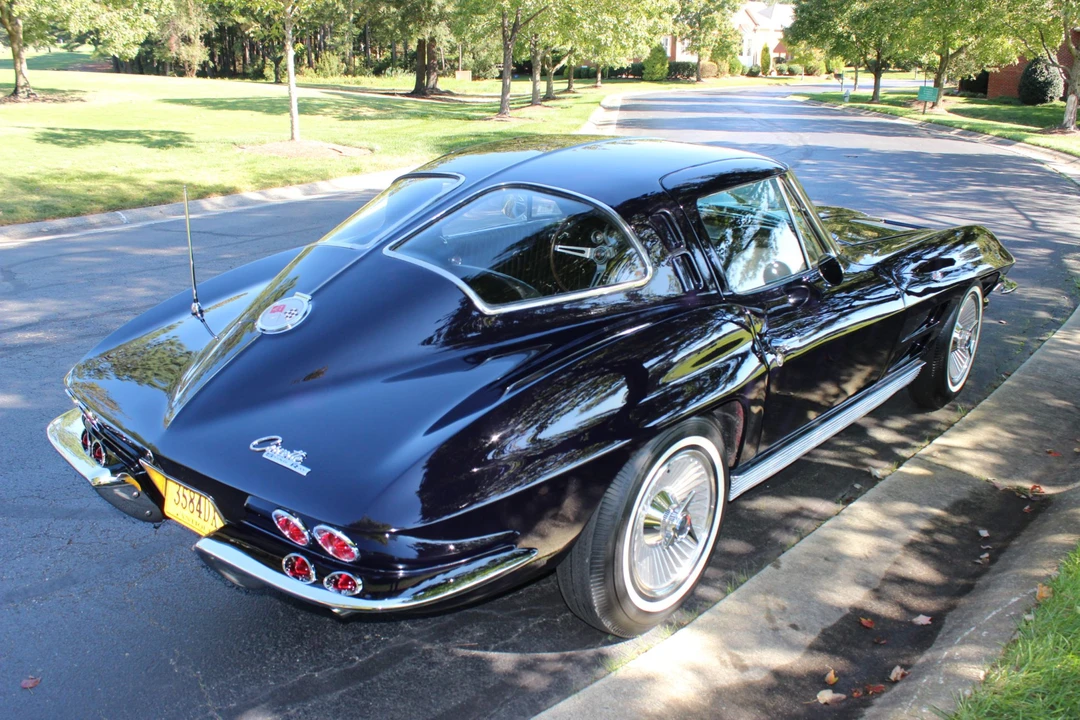 1963 Chevrolet Corvette C2 - Image 10 of 31