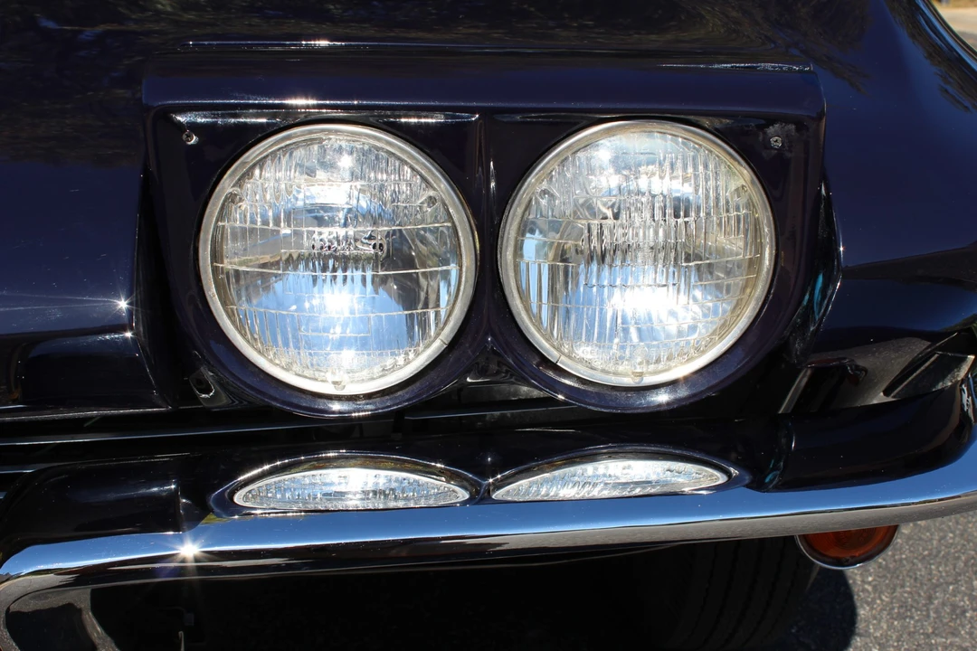 1963 Chevrolet Corvette C2 - Image 25 of 31