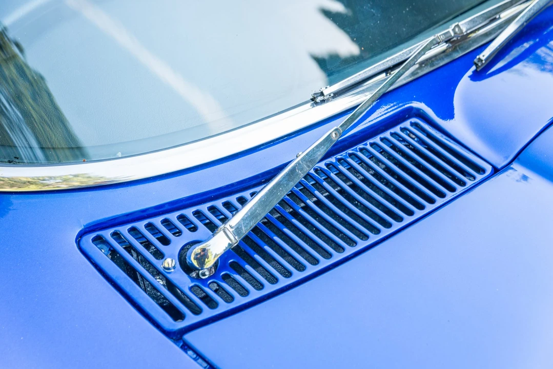 1963 Chevrolet Corvette C2 - Image 22 of 31