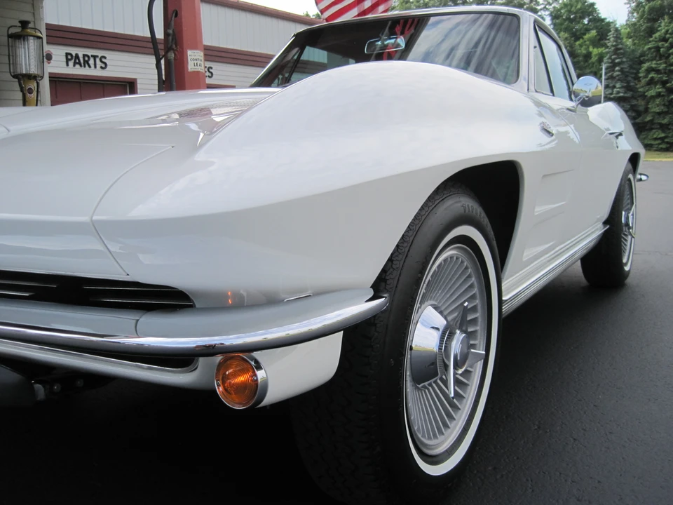 1963 Chevrolet Corvette C2 - Image 7 of 31