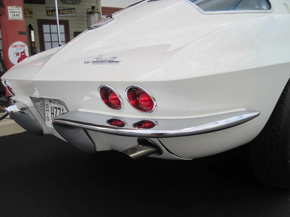 1963 Chevrolet Corvette C2 - Image 15 of 31