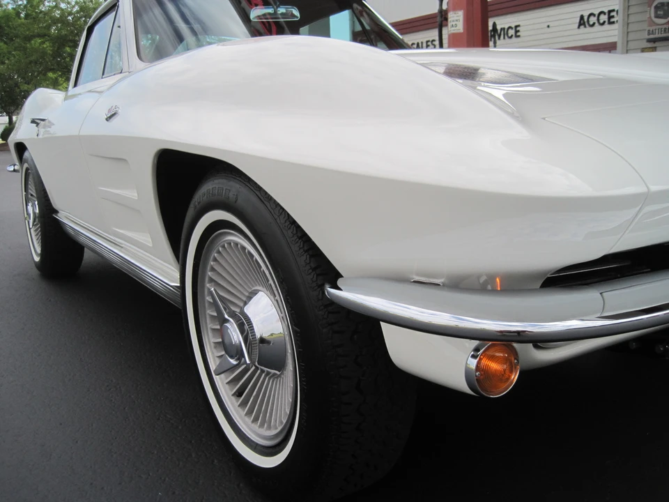 1963 Chevrolet Corvette C2 - Image 10 of 31