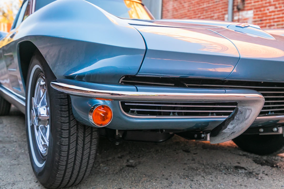 1963 Chevrolet Corvette C2 - Image 30 of 31