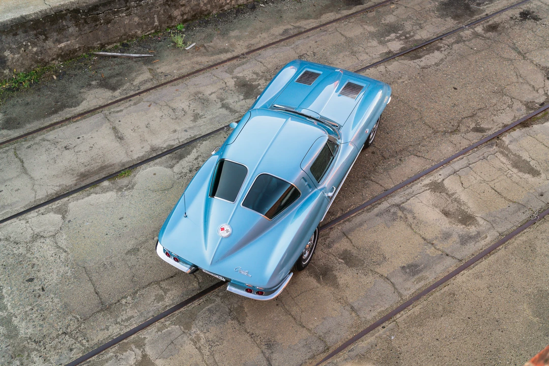 1963 Chevrolet Corvette C2 - Image 25 of 31