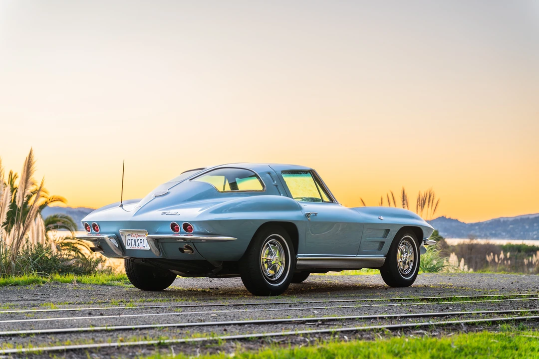 1963 Chevrolet Corvette C2 - Image 8 of 31