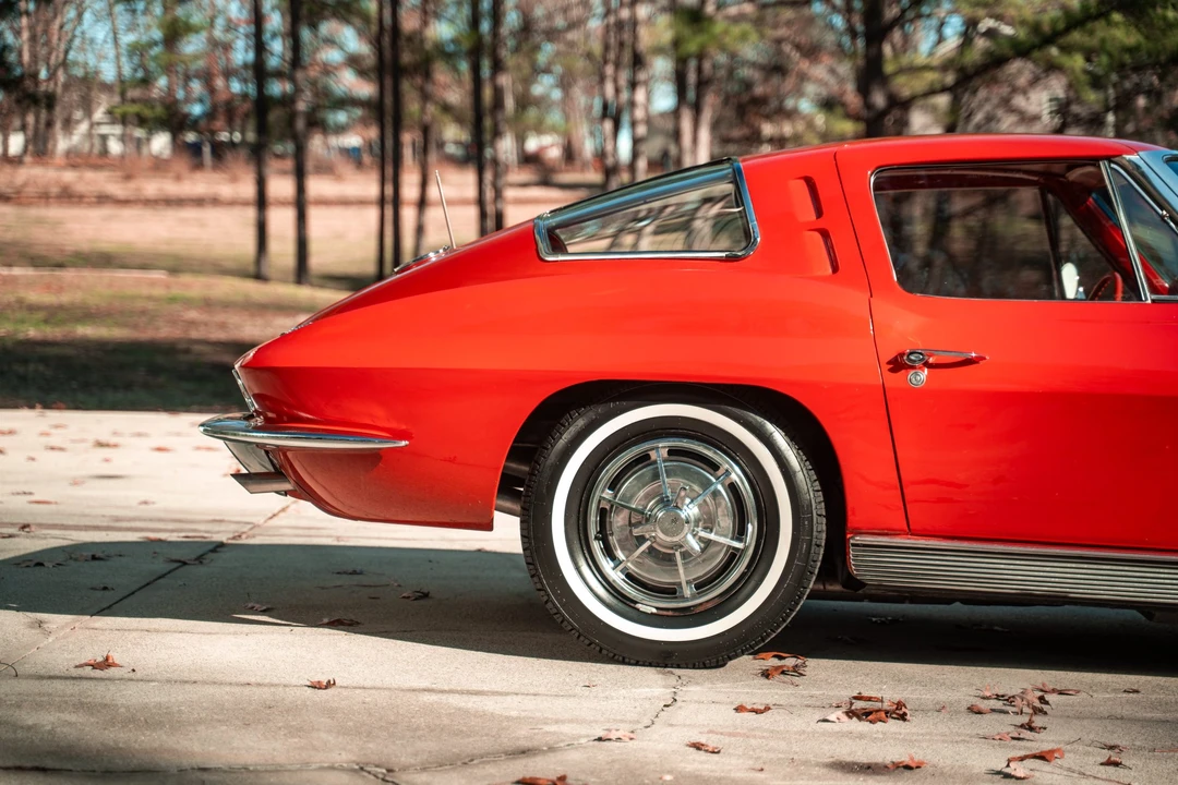 1963 Chevrolet Corvette C2 - Image 17 of 31