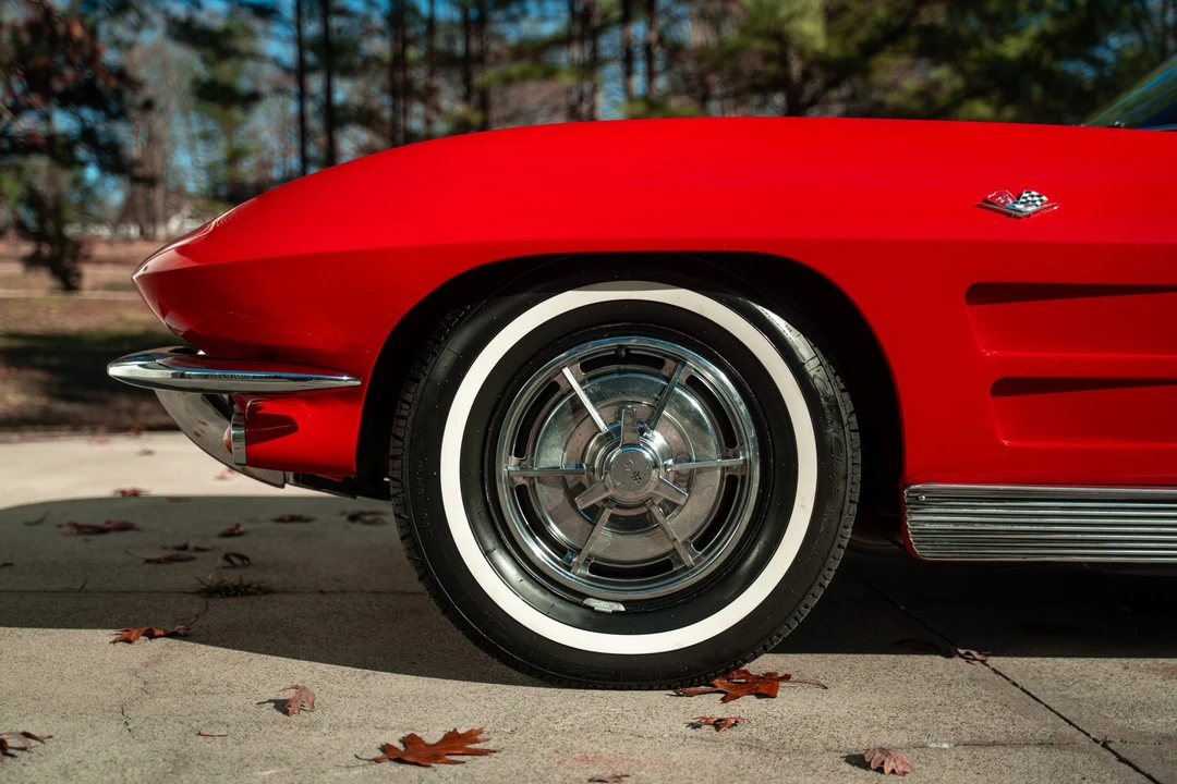 1963 Chevrolet Corvette C2 - Image 21 of 31