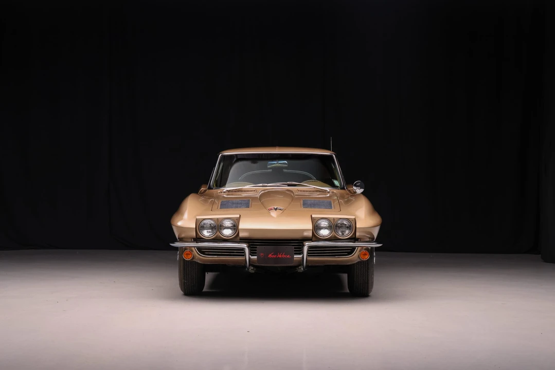 1963 Chevrolet Corvette C2 - Image 16 of 31