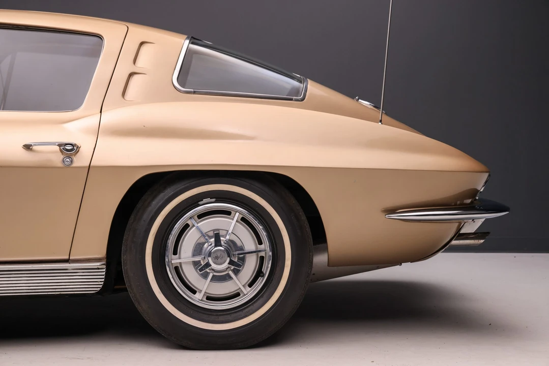 1963 Chevrolet Corvette C2 - Image 22 of 31