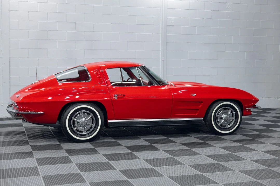 1963 Chevrolet Corvette C2 - Image 24 of 31