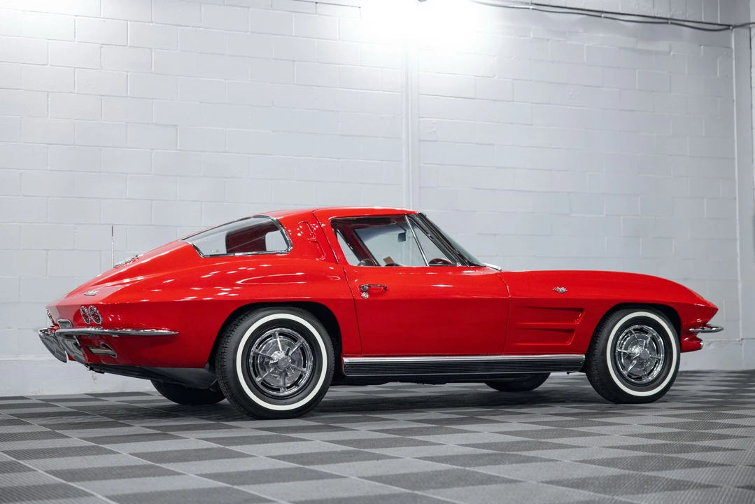 1963 Chevrolet Corvette C2 - Image 25 of 31