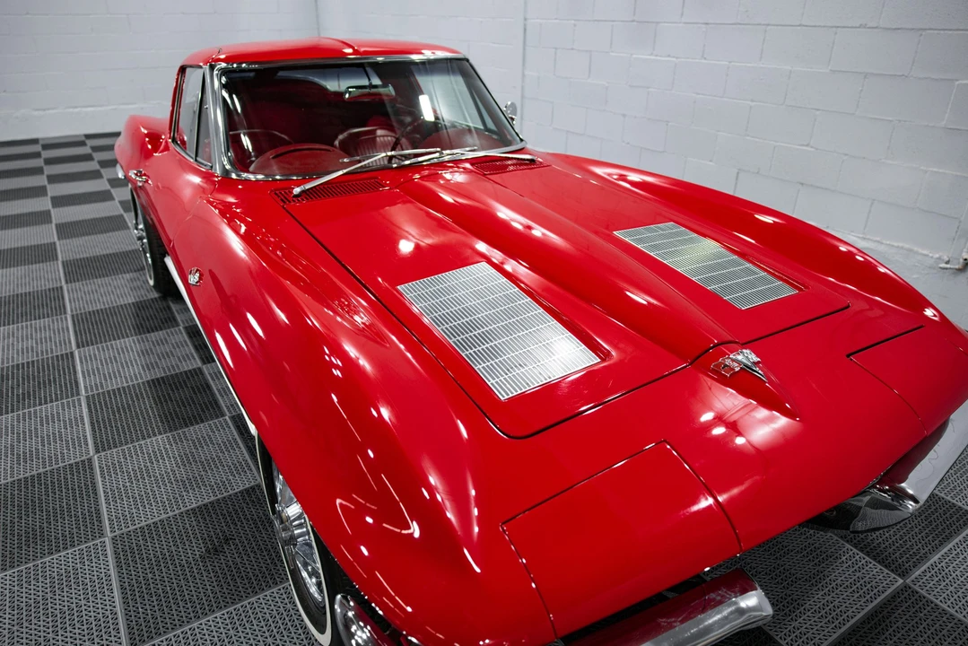 1963 Chevrolet Corvette C2 - Image 11 of 31