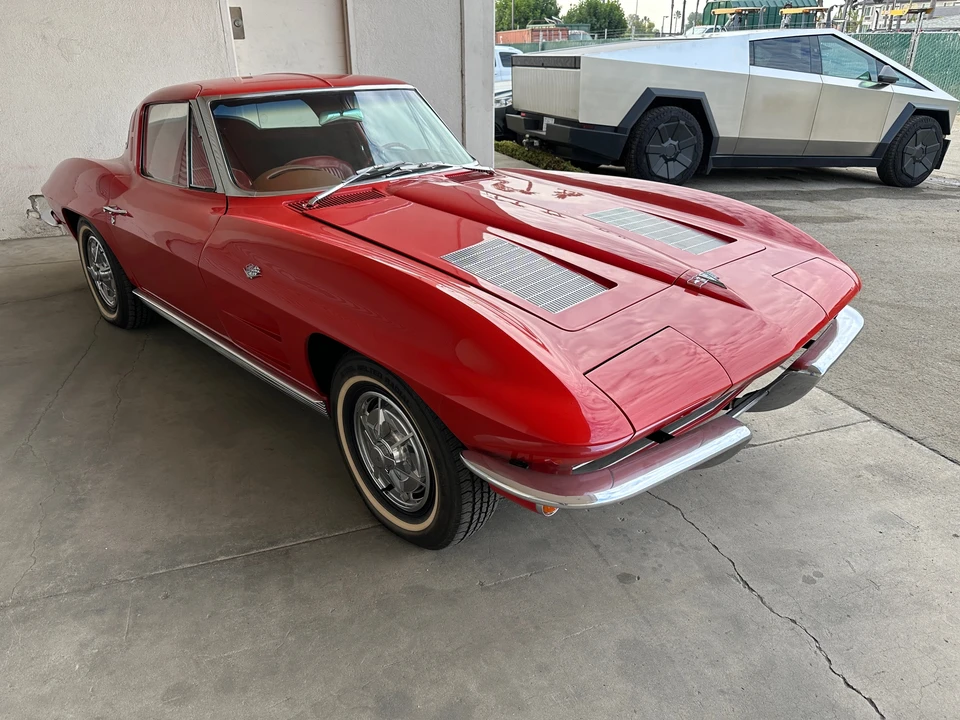 1963 Chevrolet Corvette C2 - Image 3 of 31