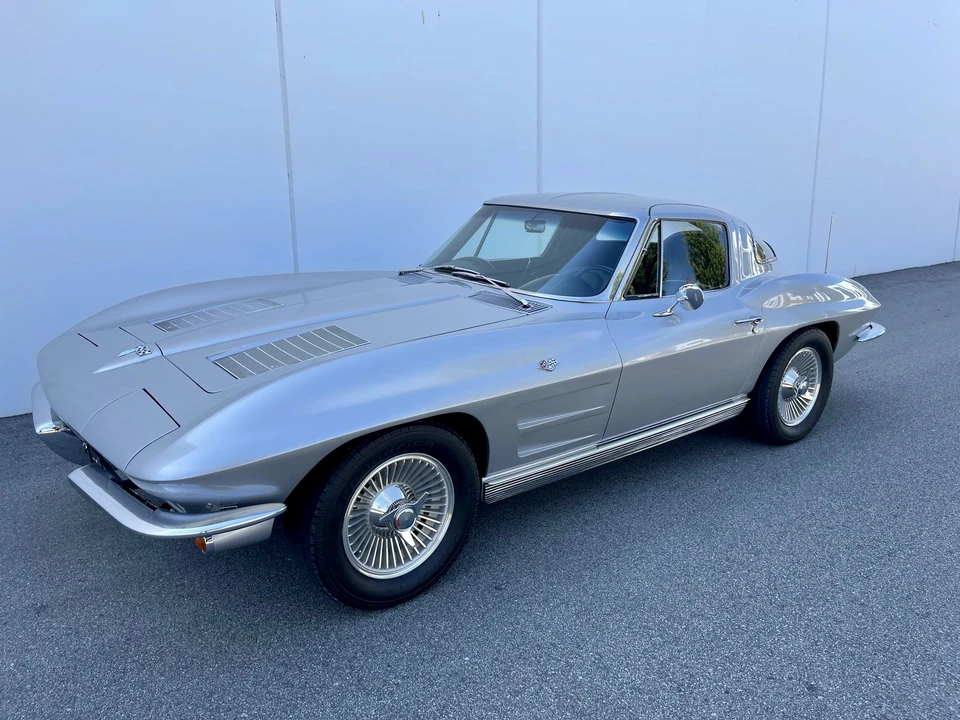 1963 Chevrolet Corvette C2 - Image 11 of 31
