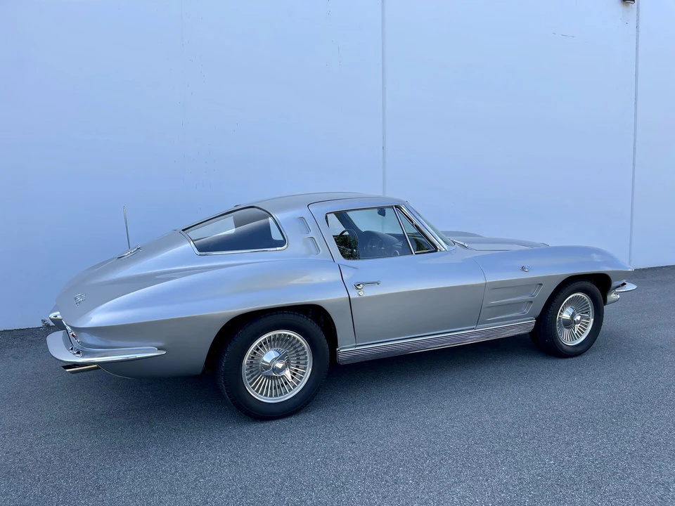 1963 Chevrolet Corvette C2 - Image 8 of 31