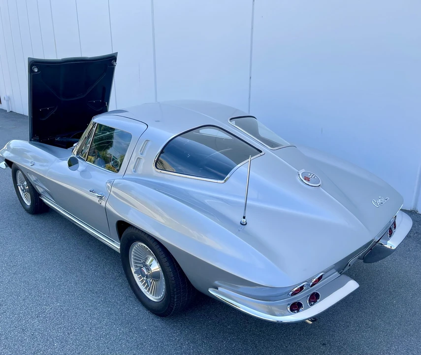 1963 Chevrolet Corvette C2 - Image 16 of 31