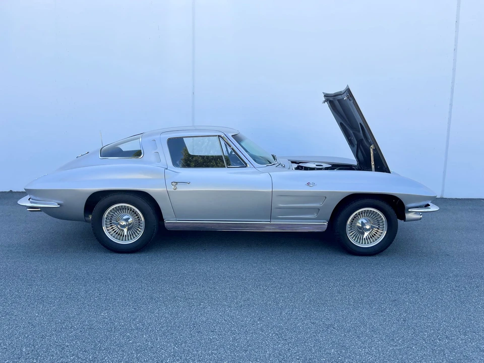 1963 Chevrolet Corvette C2 - Image 15 of 31