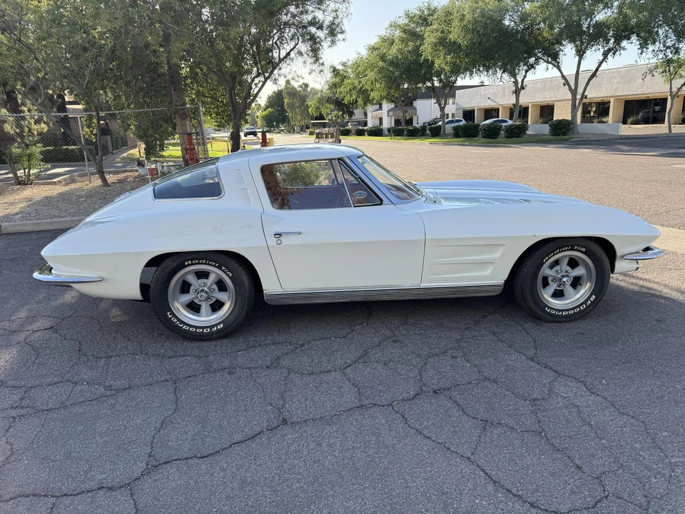 1963 Chevrolet Corvette C2 - Image 8 of 31