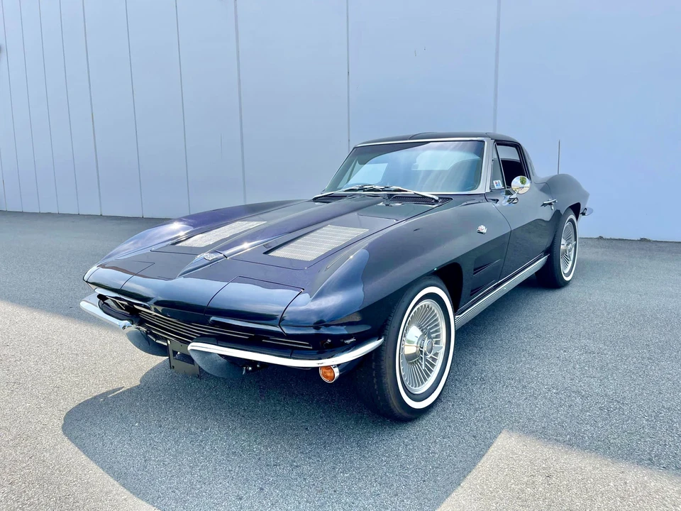 1963 Chevrolet Corvette C2 - Image 4 of 31
