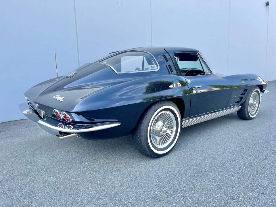 1963 Chevrolet Corvette C2 - Image 18 of 31