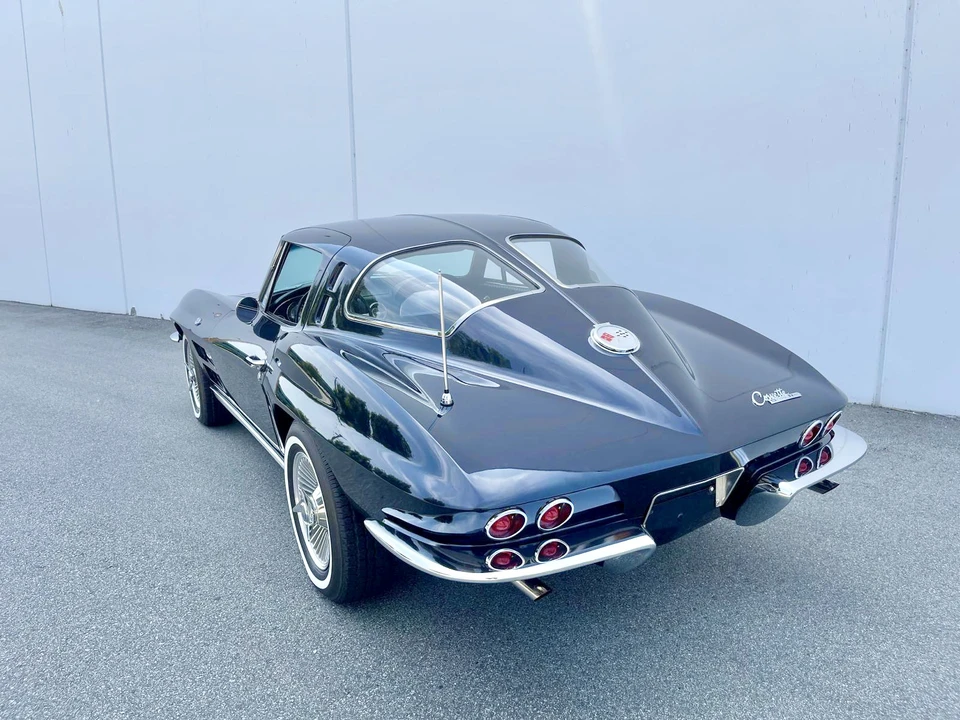 1963 Chevrolet Corvette C2 - Image 11 of 31