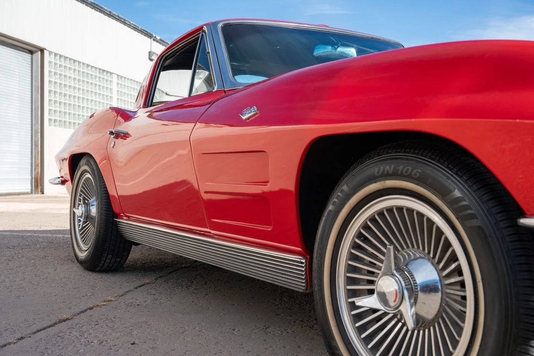 1963 Chevrolet Corvette C2 - Image 18 of 31