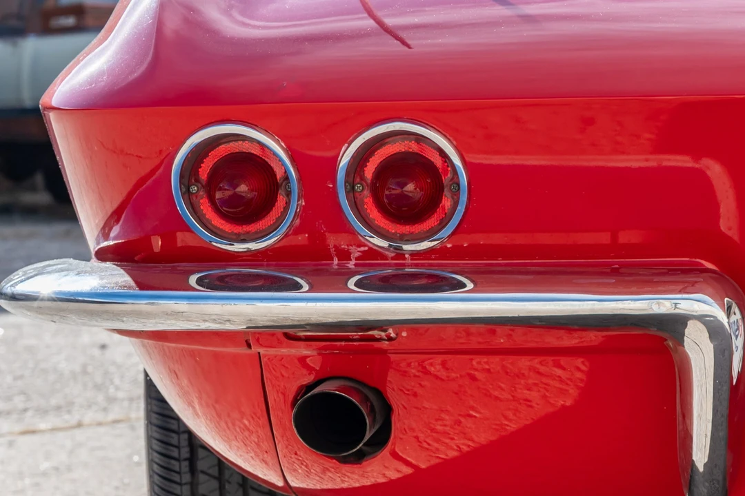 1963 Chevrolet Corvette C2 - Image 14 of 31