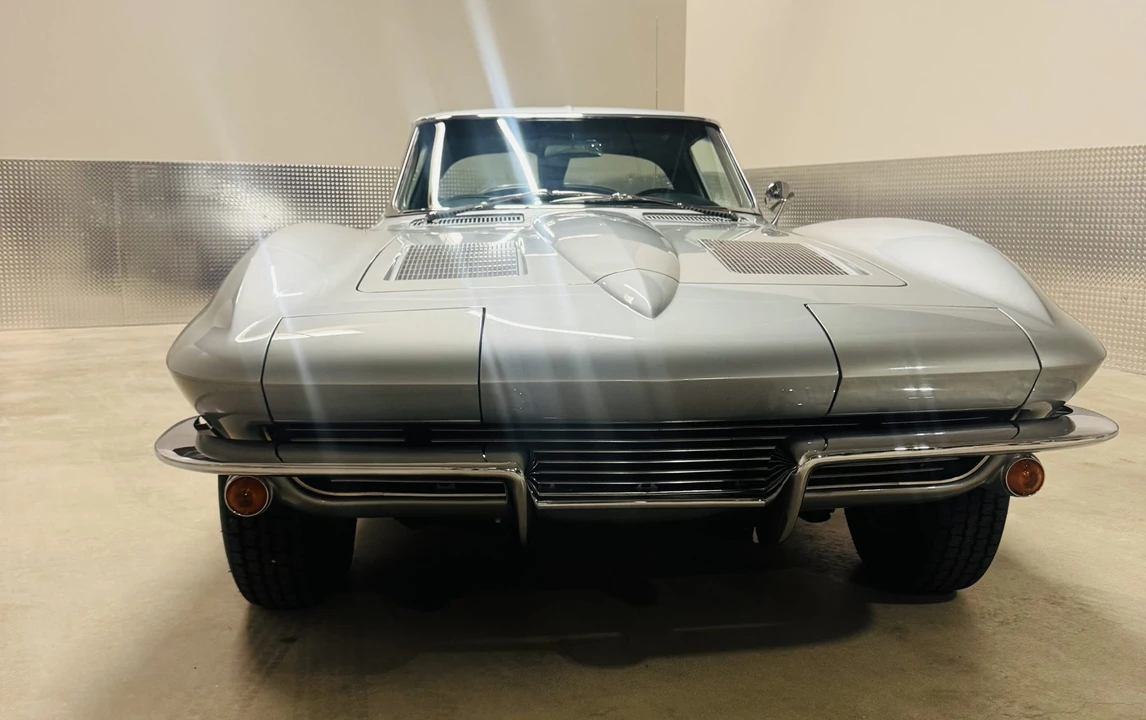 1963 Chevrolet Corvette C2 - Image 7 of 31