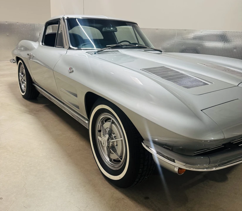 1963 Chevrolet Corvette C2 - Image 23 of 31