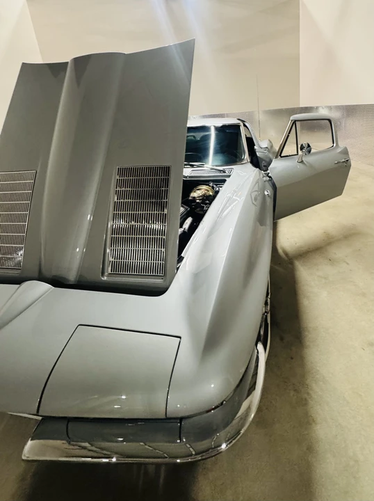 1963 Chevrolet Corvette C2 - Image 30 of 31
