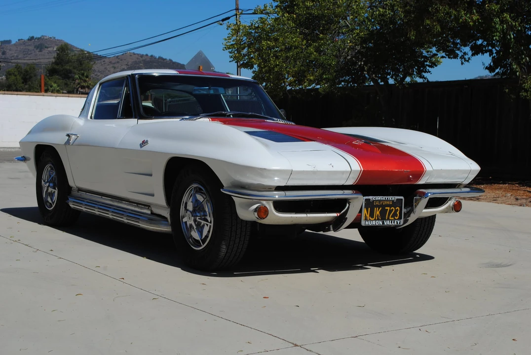 1963 Chevrolet Corvette C2 - Image 10 of 31