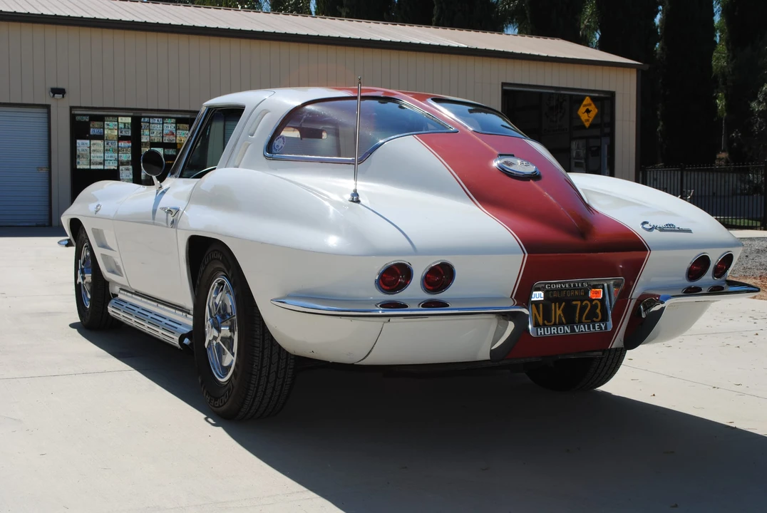 1963 Chevrolet Corvette C2 - Image 25 of 31
