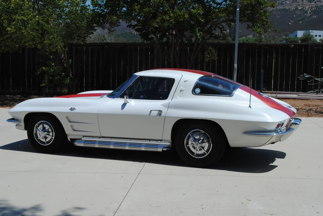 1963 Chevrolet Corvette C2 - Image 28 of 31