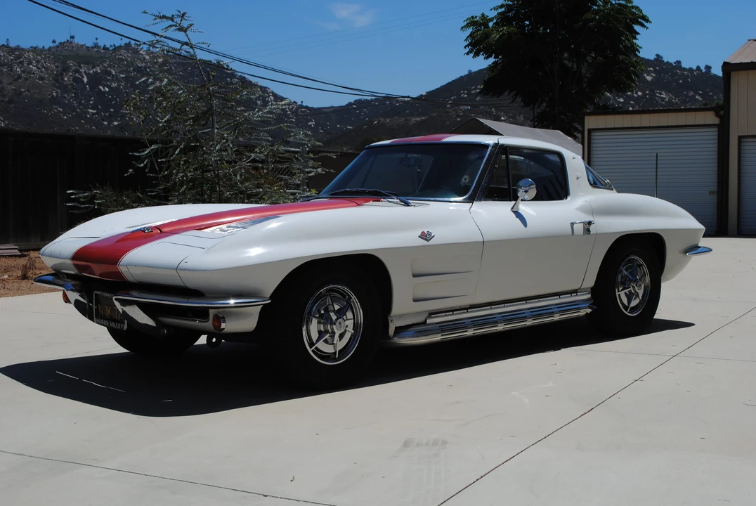1963 Chevrolet Corvette C2 - Image 3 of 31
