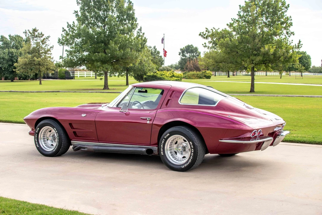 1963 Chevrolet Corvette C2 - Image 24 of 31