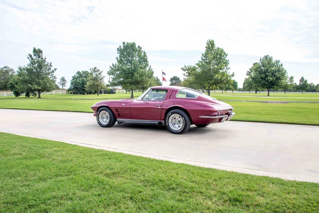 1963 Chevrolet Corvette C2 - Image 21 of 31