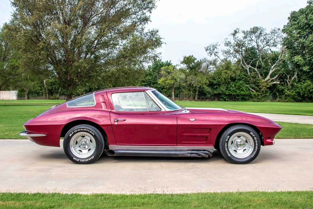 1963 Chevrolet Corvette C2 - Image 12 of 31