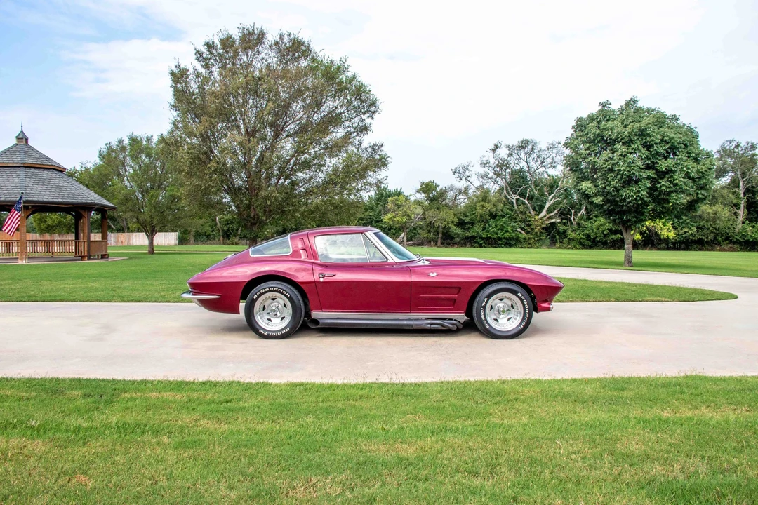 1963 Chevrolet Corvette C2 - Image 10 of 31