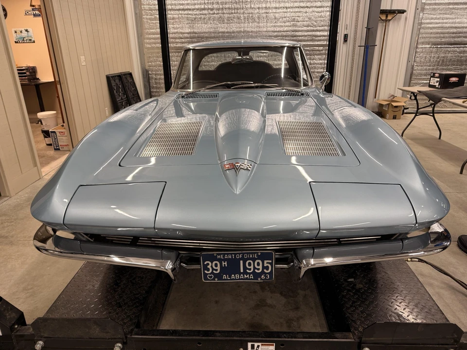 1963 Chevrolet Corvette C2 - Image 10 of 31
