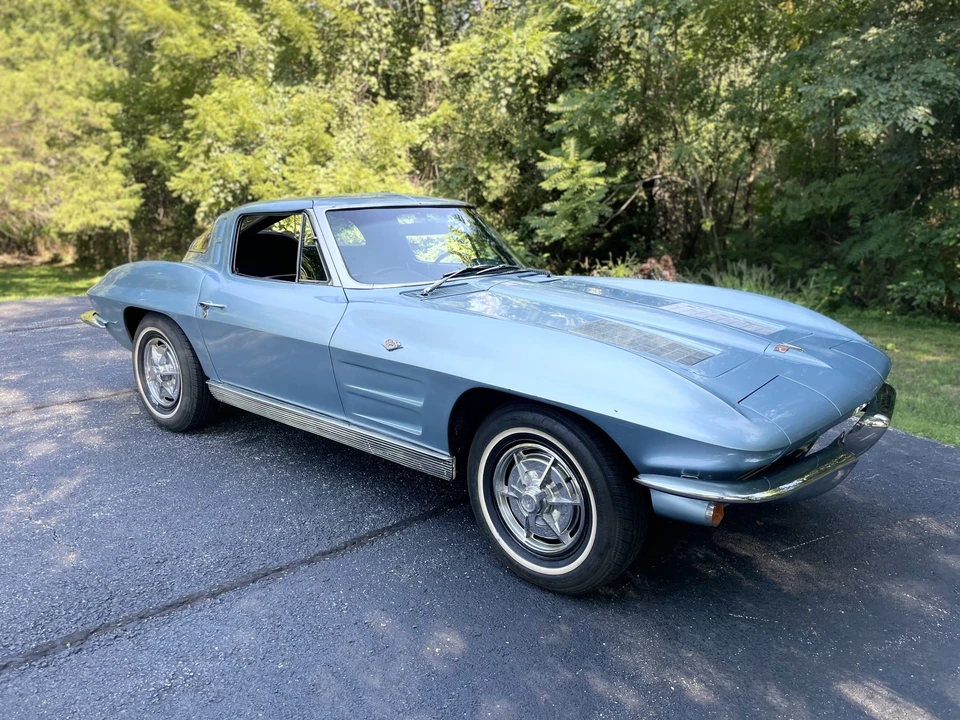 1963 Chevrolet Corvette C2 - Image 15 of 31