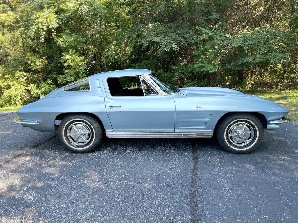 1963 Chevrolet Corvette C2 - Image 13 of 31