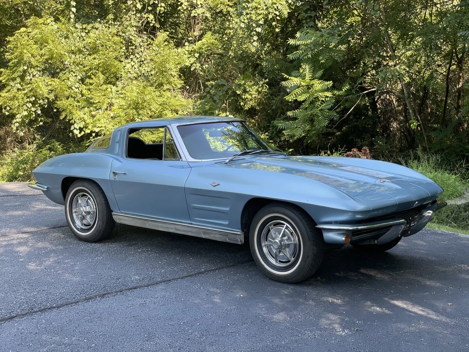 1963 Chevrolet Corvette C2 - Image 14 of 31