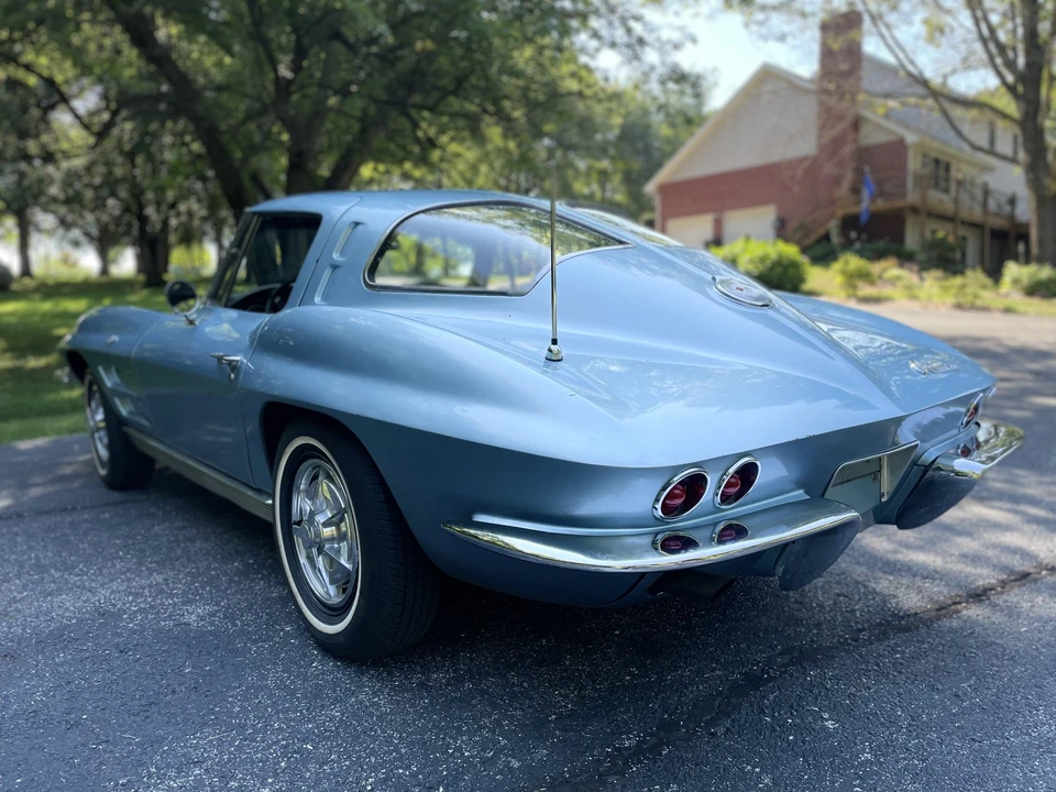 1963 Chevrolet Corvette C2 - Image 6 of 31