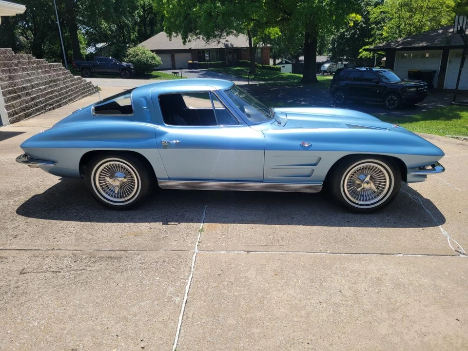 1963 Chevrolet Corvette C2 - Image 9 of 31
